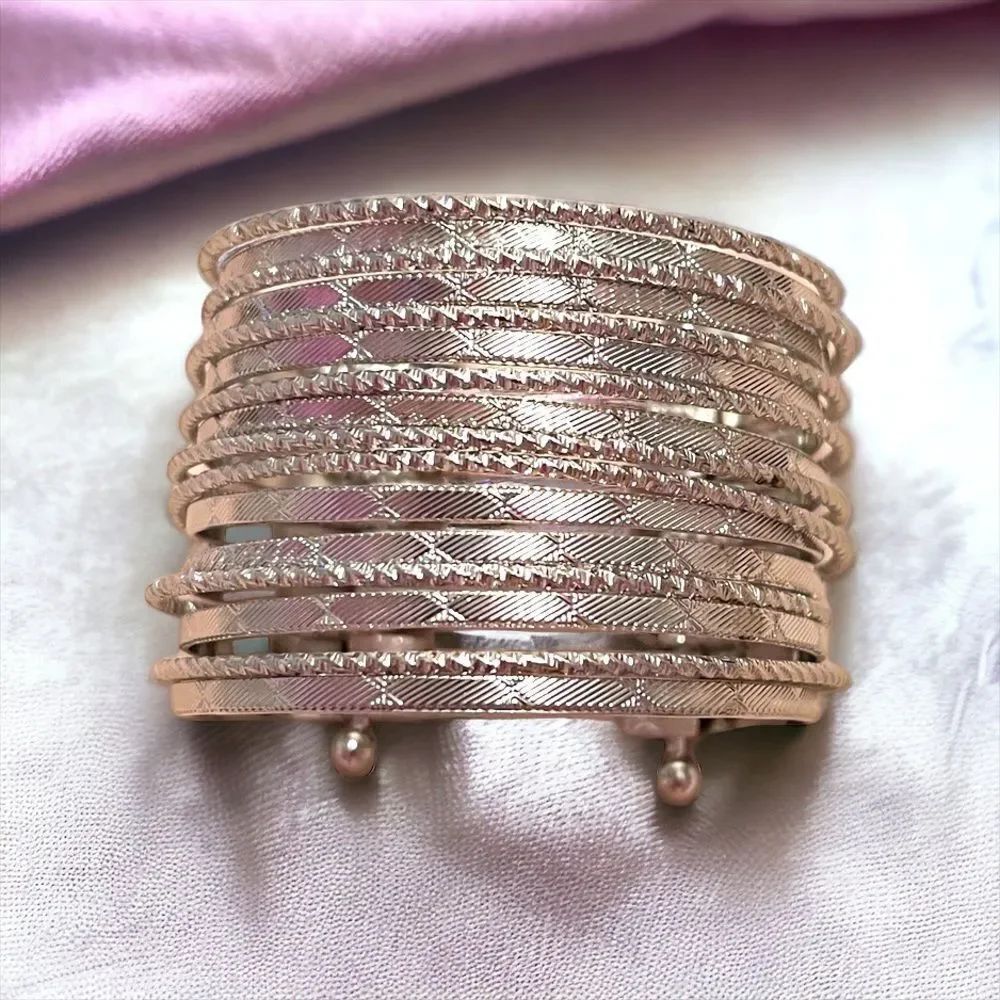 Stephan & CO Small Silver Tone Metal Cuff Bangle NWOT
